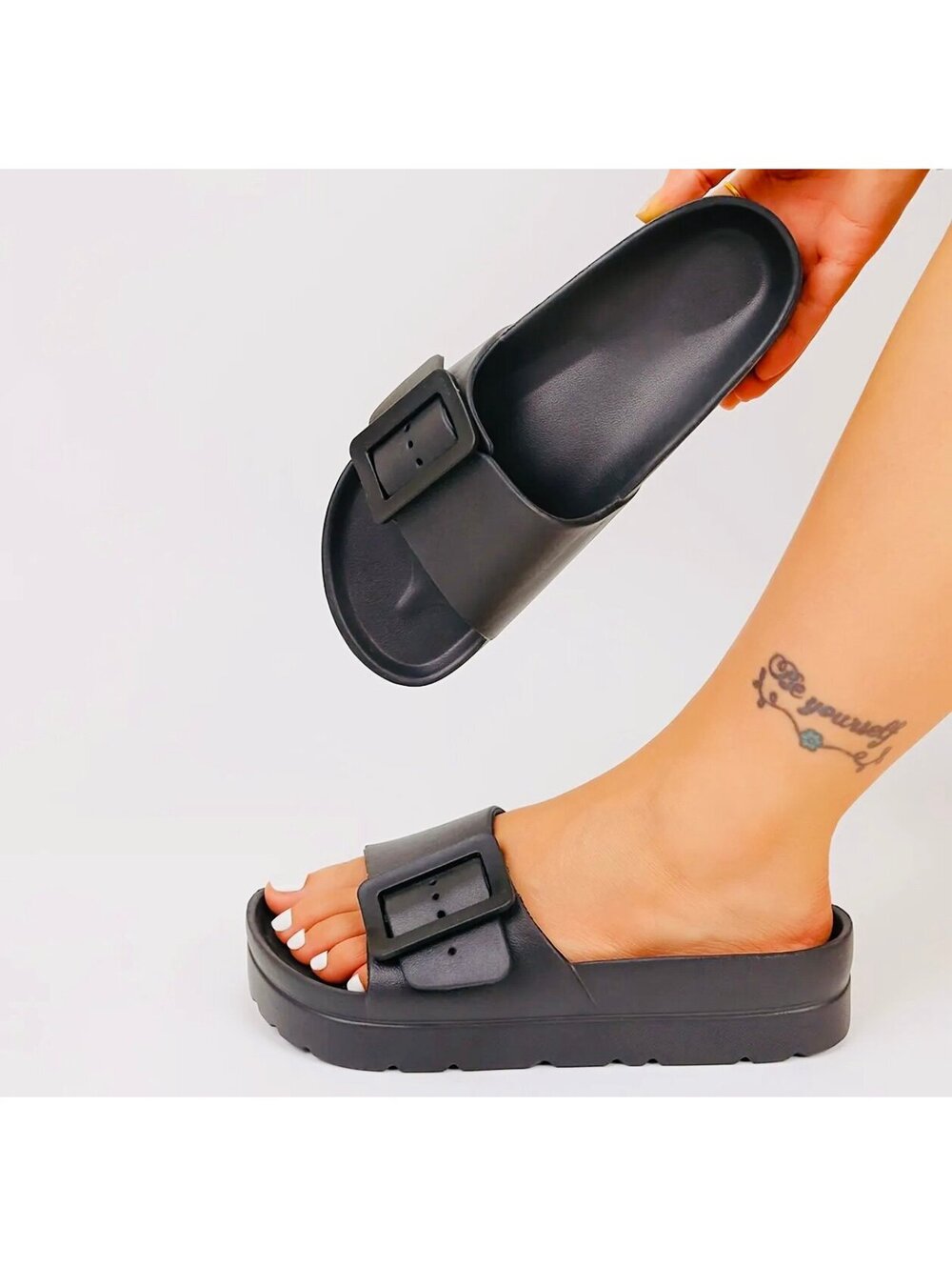 >SALE<New -Stylish & Comfy -Retro Style Big Buckle Platform Sandals -Size 9 -Blk